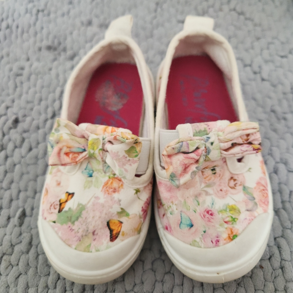 Floral Kids Shoes with Bow Accent